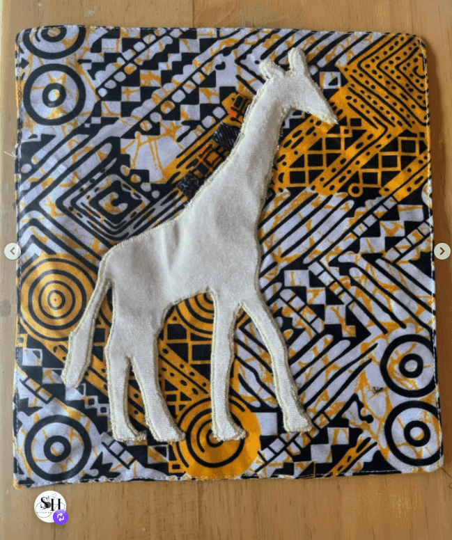 Crinkle Toy — Giraffe
